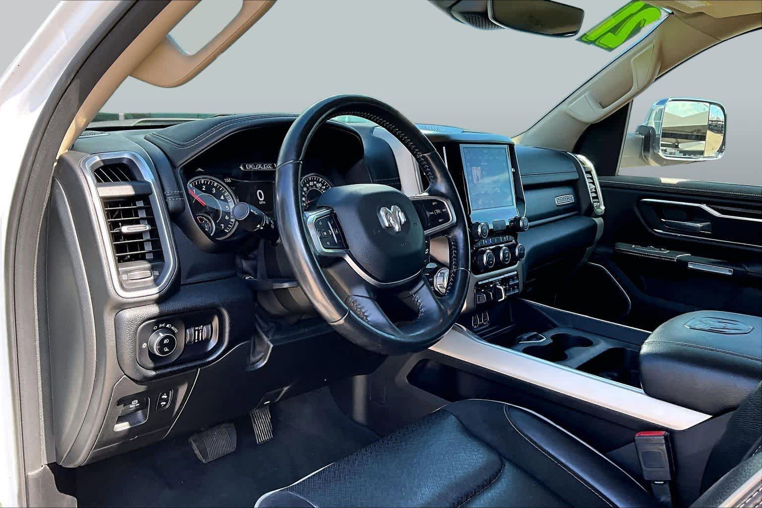 Used 2021 RAM 1500 Laramie AWD/4WD image 17
