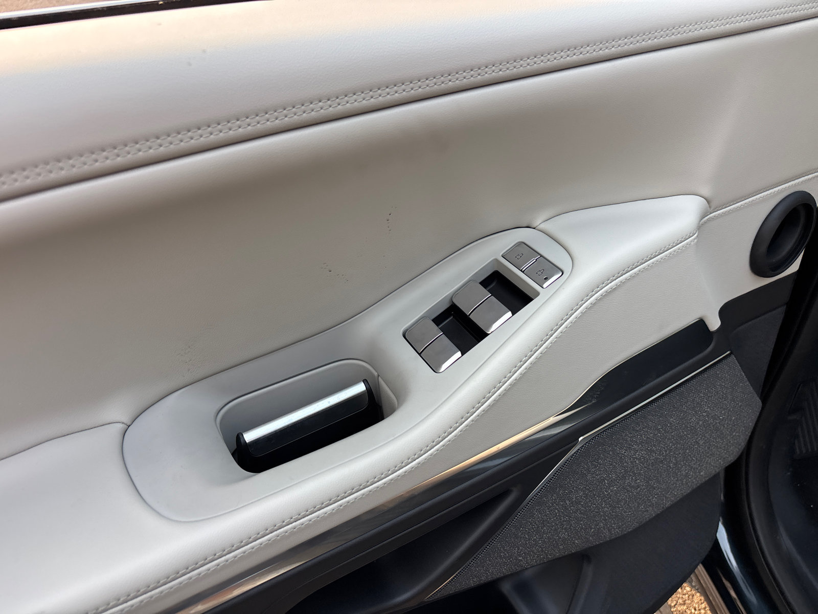 New 2026 Lincoln Navigator L Reserve AWD/4WD image 12