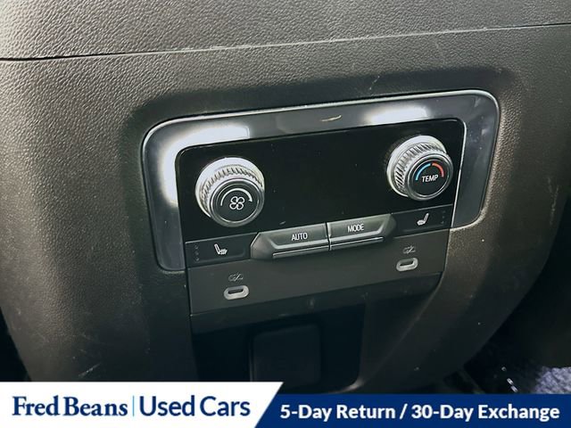 Used 2022 GMC Yukon XL Denali image 29