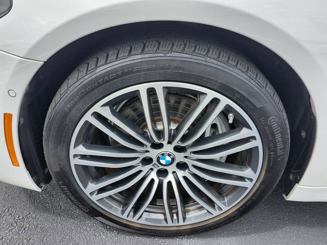 Used 2020 BMW 540i xDrive w/ M Sport Package image 19