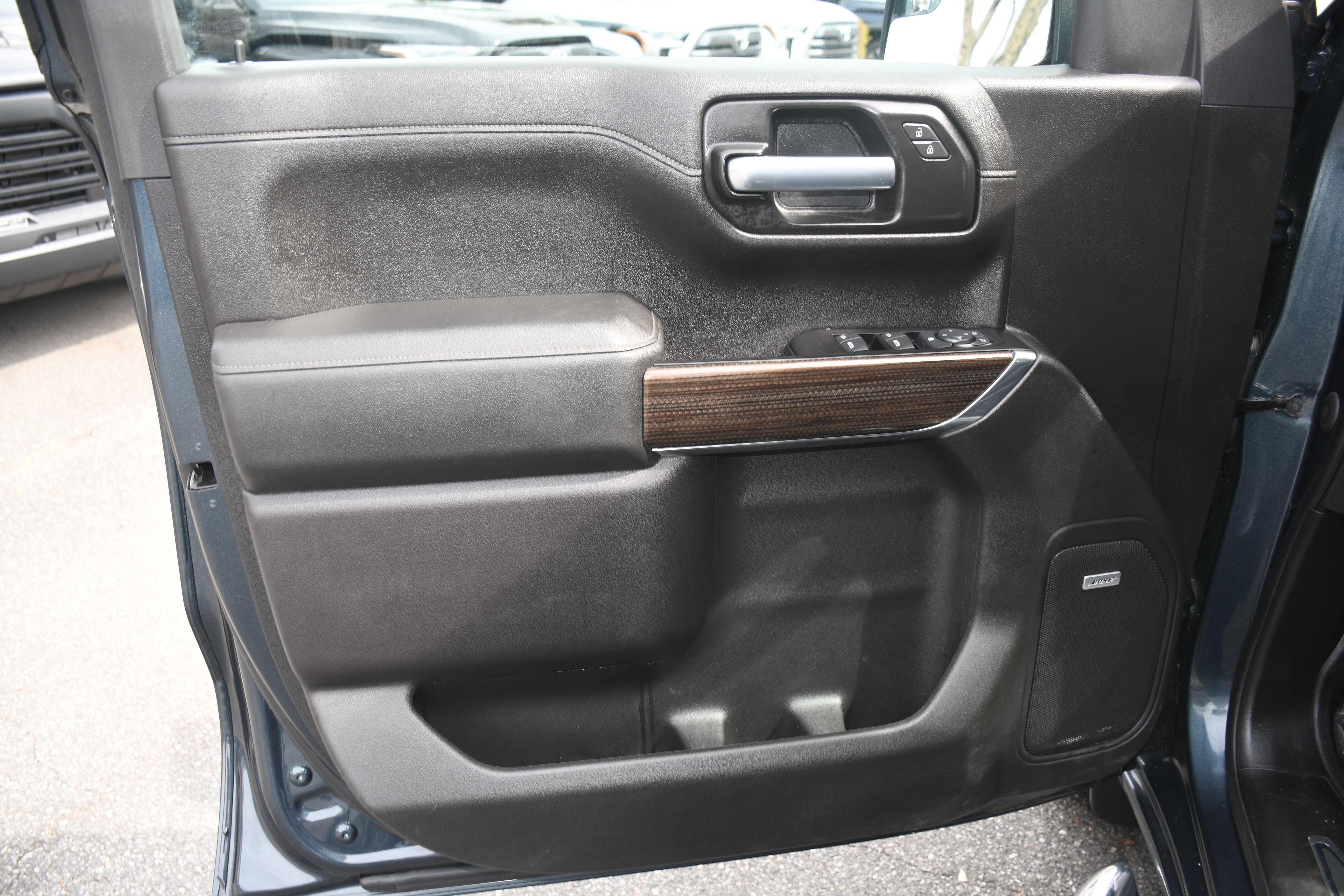 Used 2020 Chevrolet Silverado 1500 RST image 9