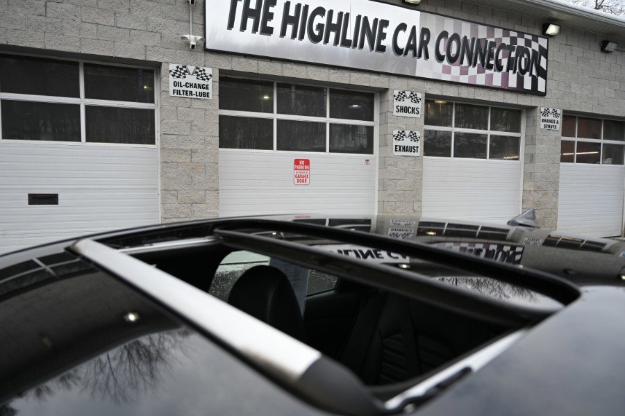 Used 2023 Kia Forte GT-Line w/ GT-Line Premium Package image 3