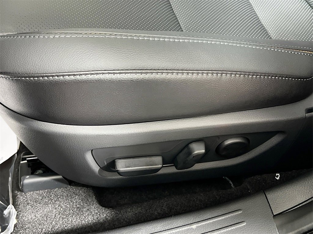 New 2026 MAZDA CX-50 AWD 2.5 Hybrid w/ Cargo Package image 15