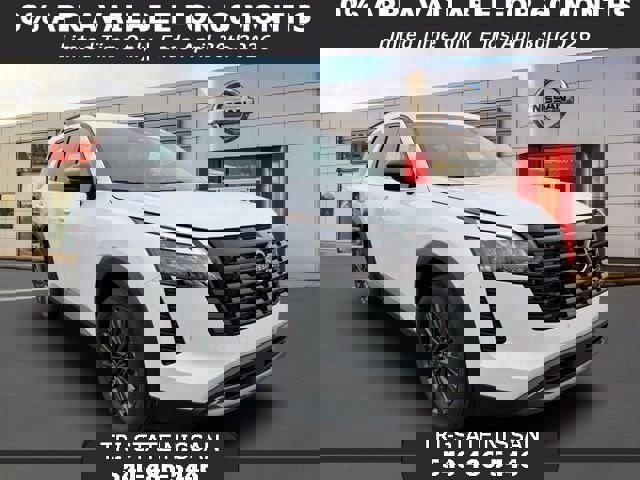 New 2026 Nissan Pathfinder SL w/ SL Premium Package