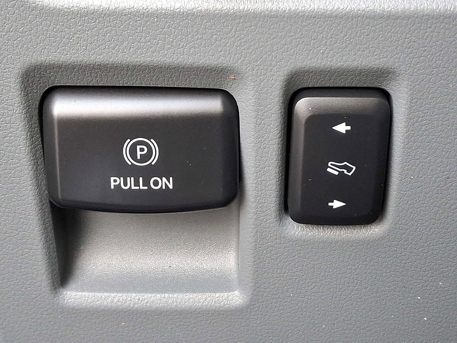 Used 2021 Ford F150 Lariat w/ Equipment Group 502A High image 26