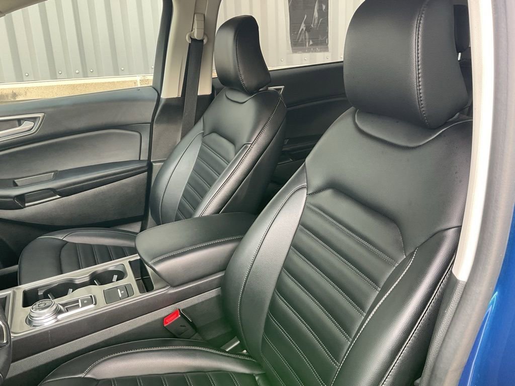 Used 2023 Ford Edge SEL w/ Convenience Package image 9