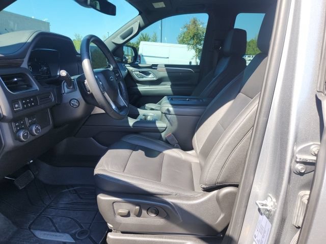 Used 2024 Chevrolet Tahoe Z71 w/ Luxury Package AWD/4WD image 16