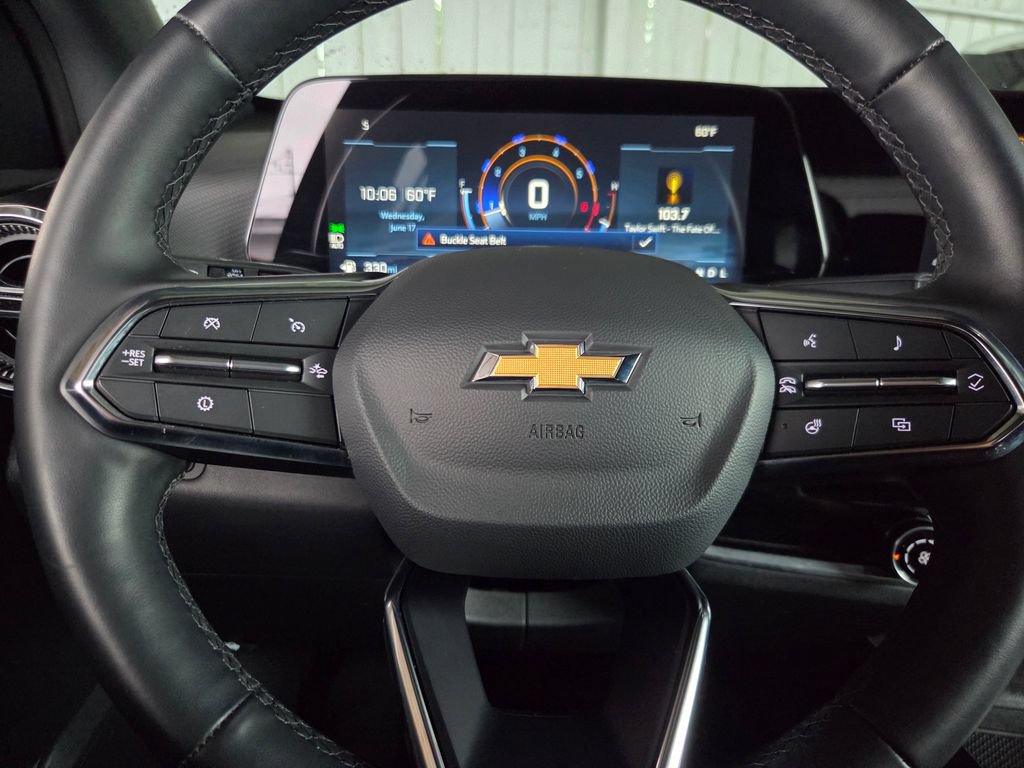 Used 2026 Chevrolet Equinox LT FWD image 7