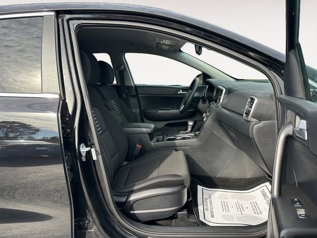 Used 2022 Kia Sportage LX w/ LX FWD Value Edition Package image 15