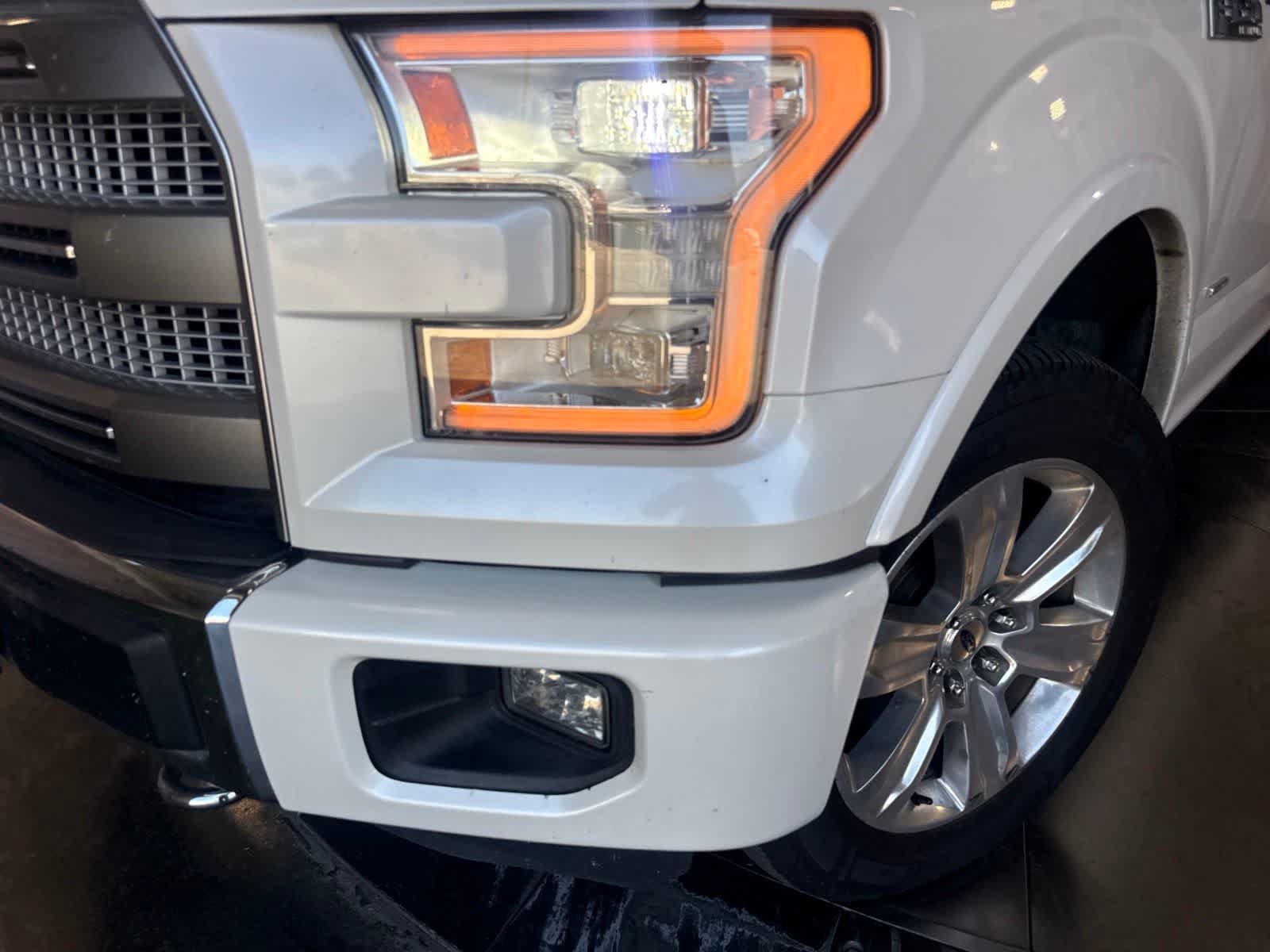 Used 2017 Ford F150 Platinum w/ Equipment Group 701A Luxury AWD/4WD image 7