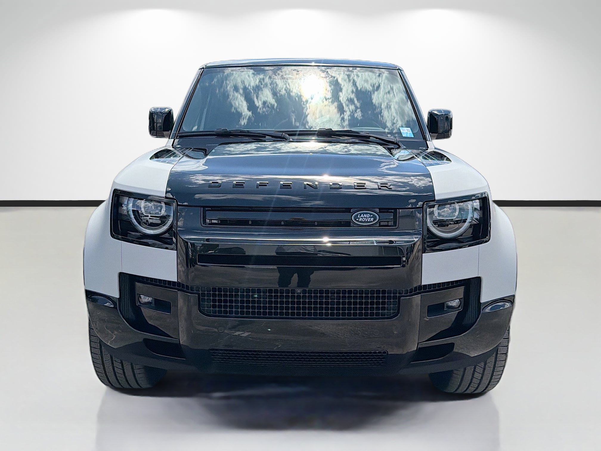 New 2026 Land Rover Defender 110 X AWD/4WD image 8