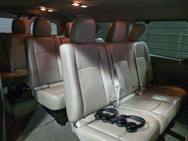 Used 2018 Nissan NV 3500 SL image 11