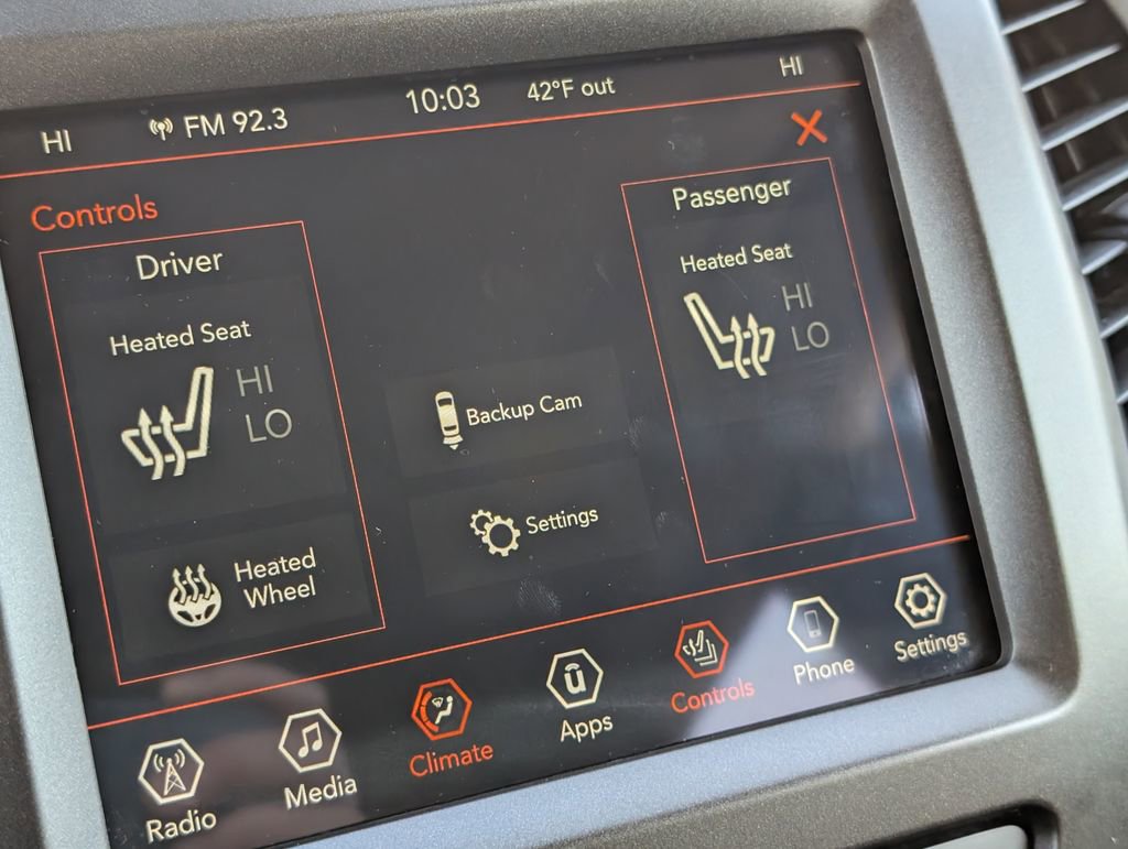 Used 2021 Jeep Cherokee Trailhawk image 24