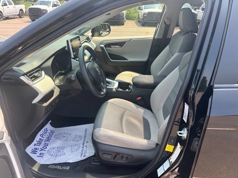 Used 2020 Toyota RAV4 Limited w/ Limited Grade Weather Package AWD/4WD image 24