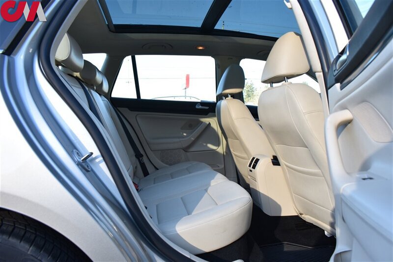 Used 2013 Volkswagen Jetta TDI FWD image 23