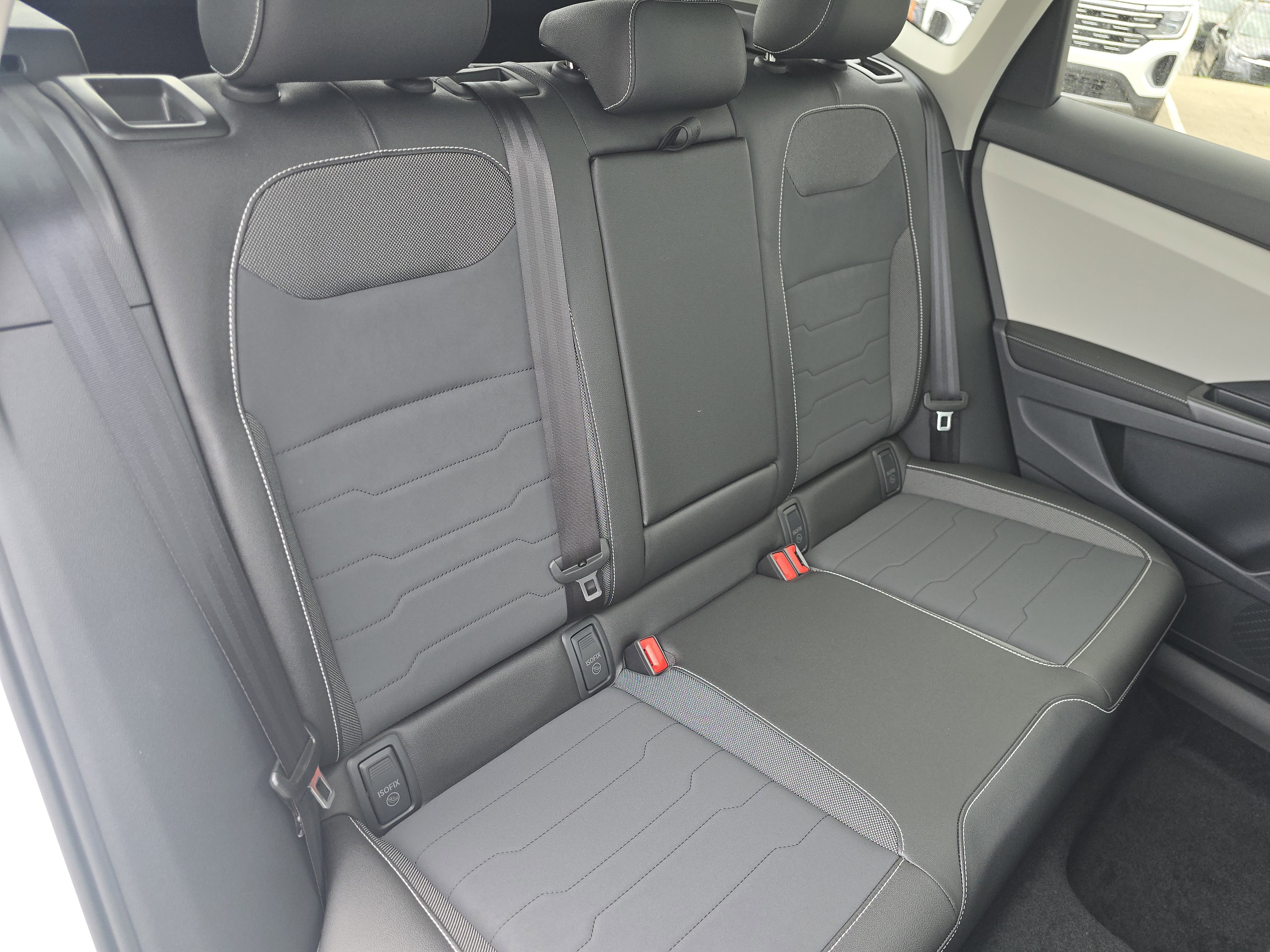 New 2026 Volkswagen Taos SE AWD/4WD image 18