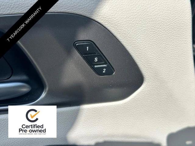 Certified 2024 Chrysler Pacifica Touring-L FWD image 18