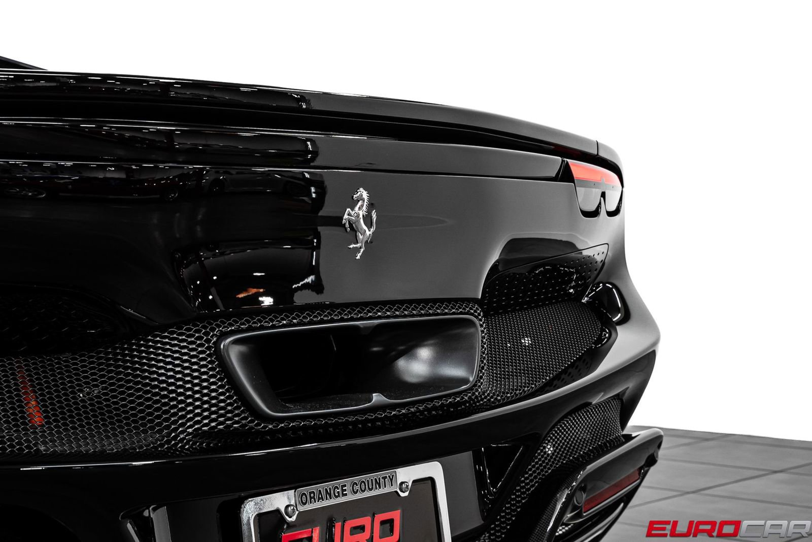 Used 2024 Ferrari 296 GTB RWD image 25