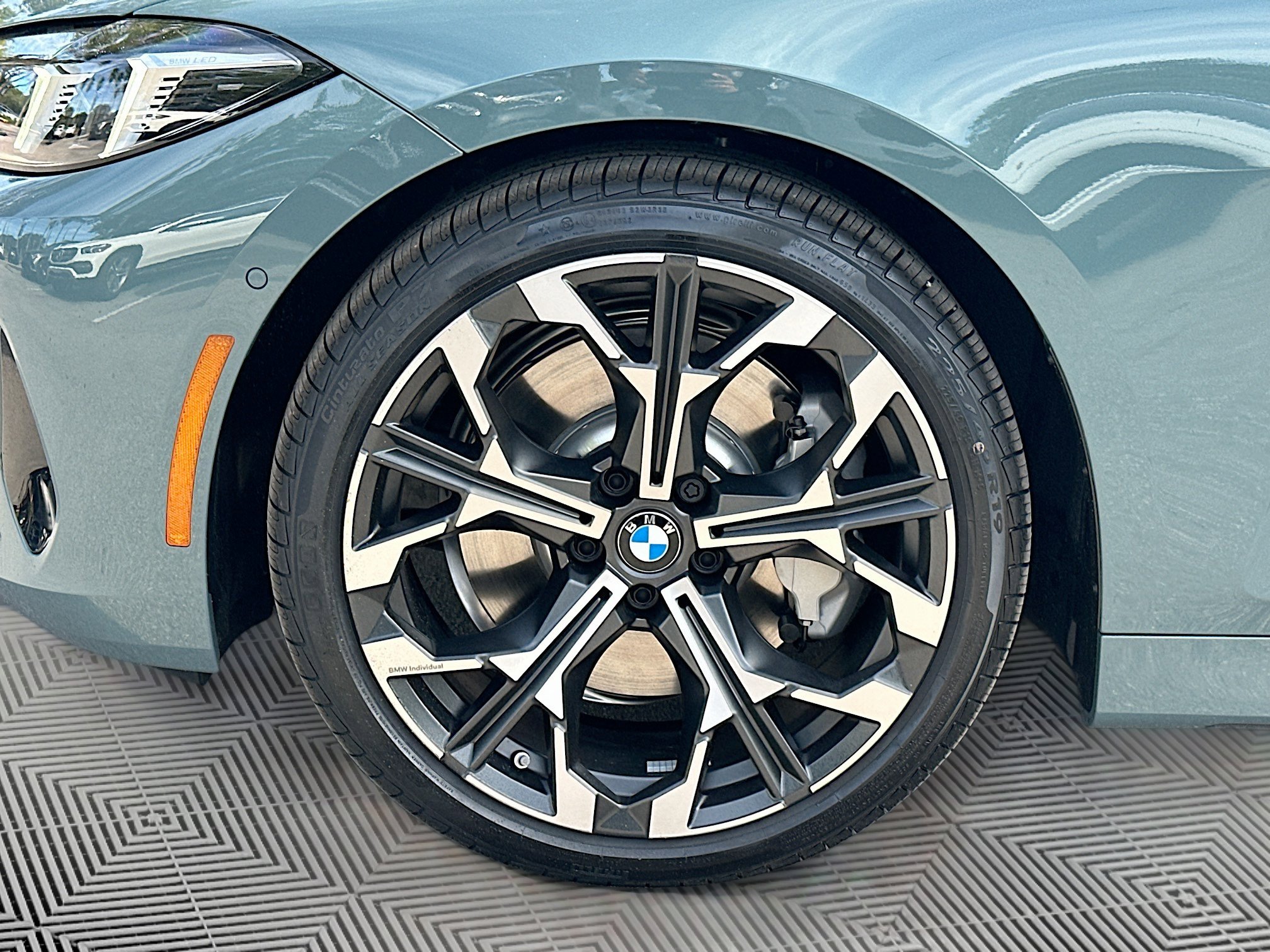 New 2026 BMW 430i Coupe w/ Parking Assistance Package RWD image 26