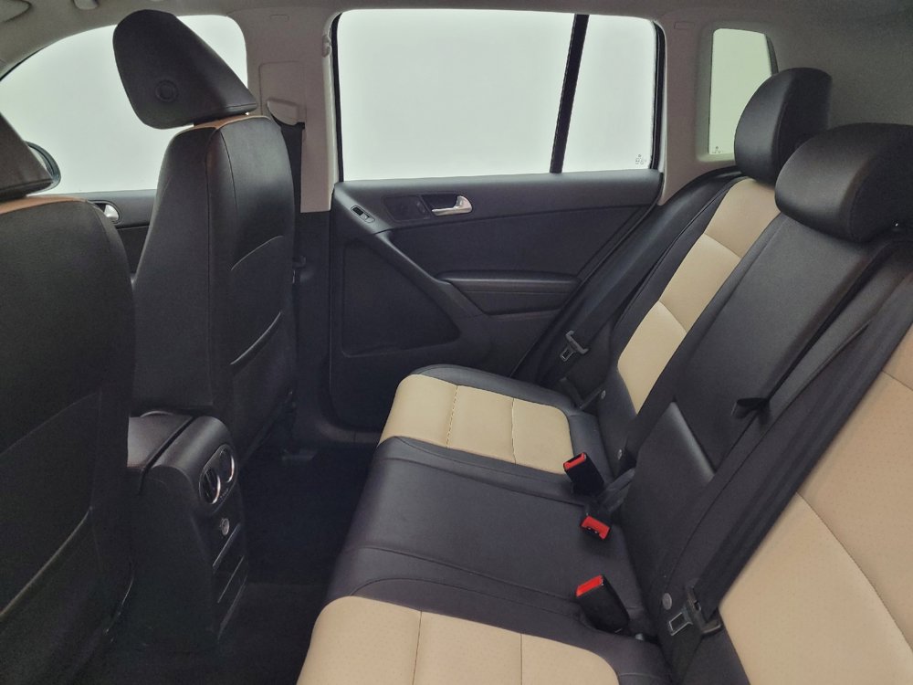 Used 2017 Volkswagen Tiguan S FWD image 18