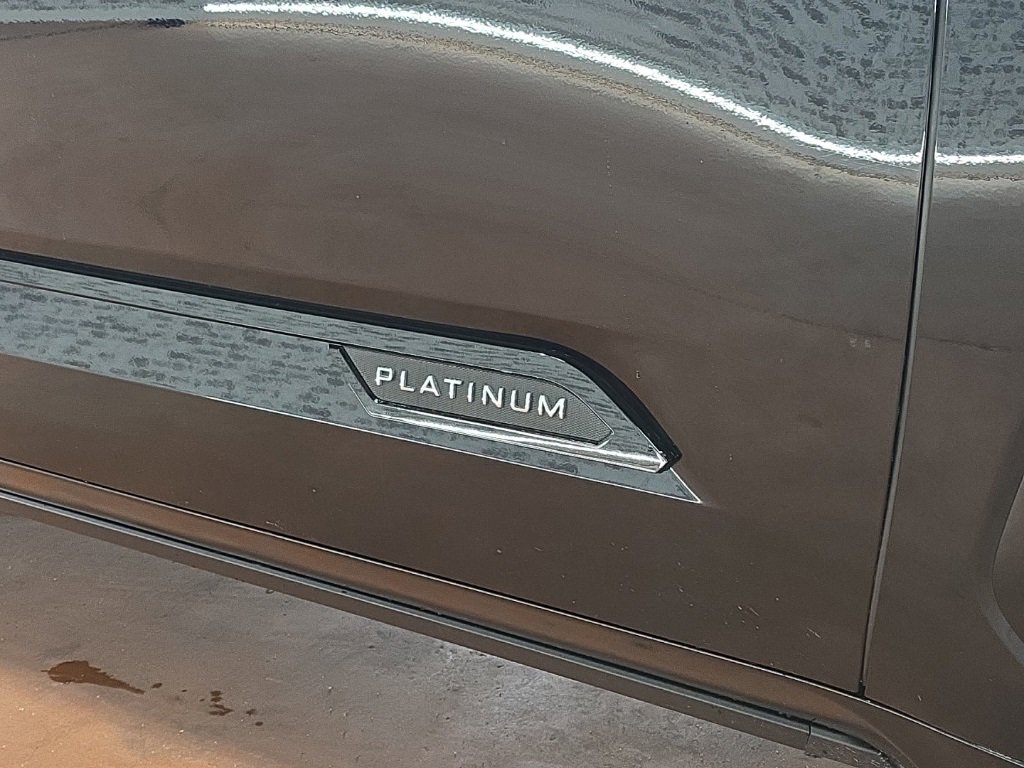 Used 2023 Toyota Tundra Platinum image 10