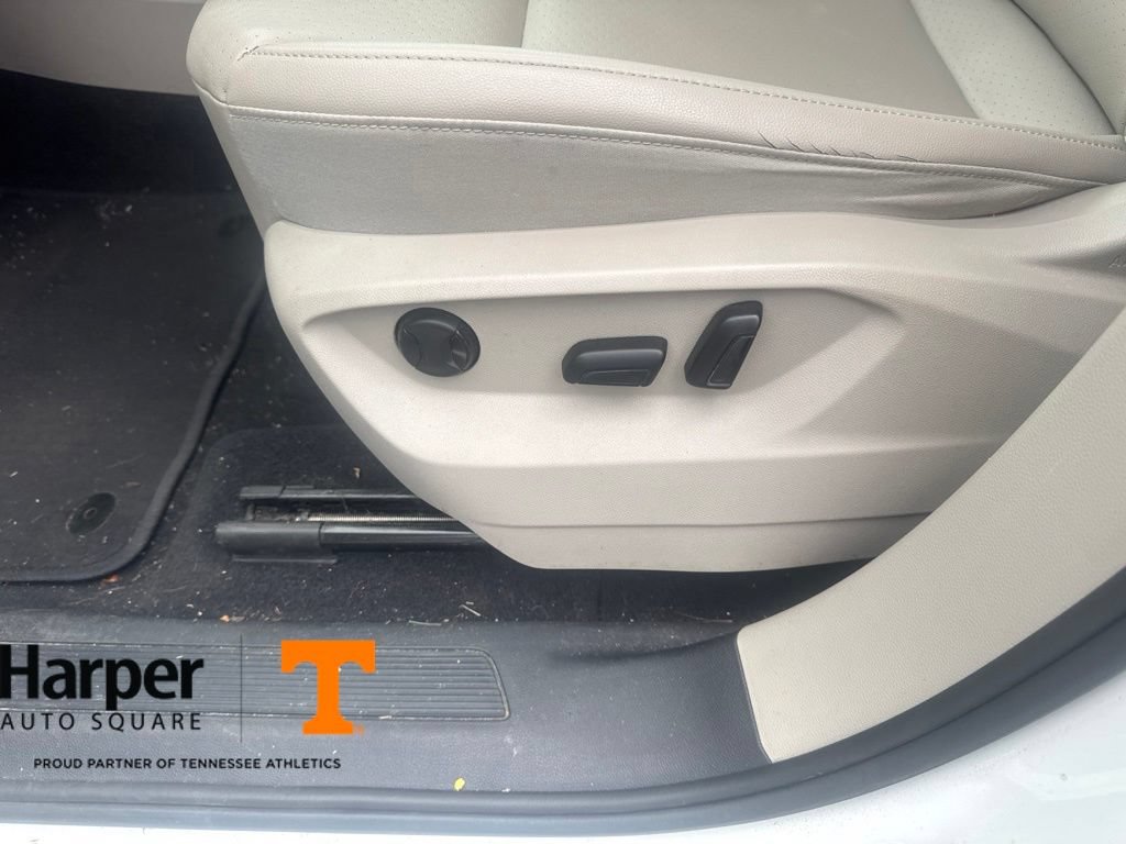 Used 2018 Volkswagen Atlas SE FWD image 18