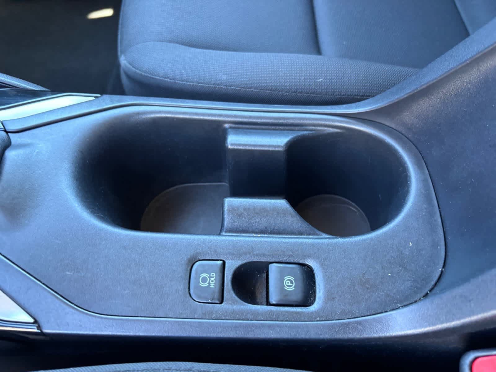 Used 2025 Toyota Corolla LE FWD image 32
