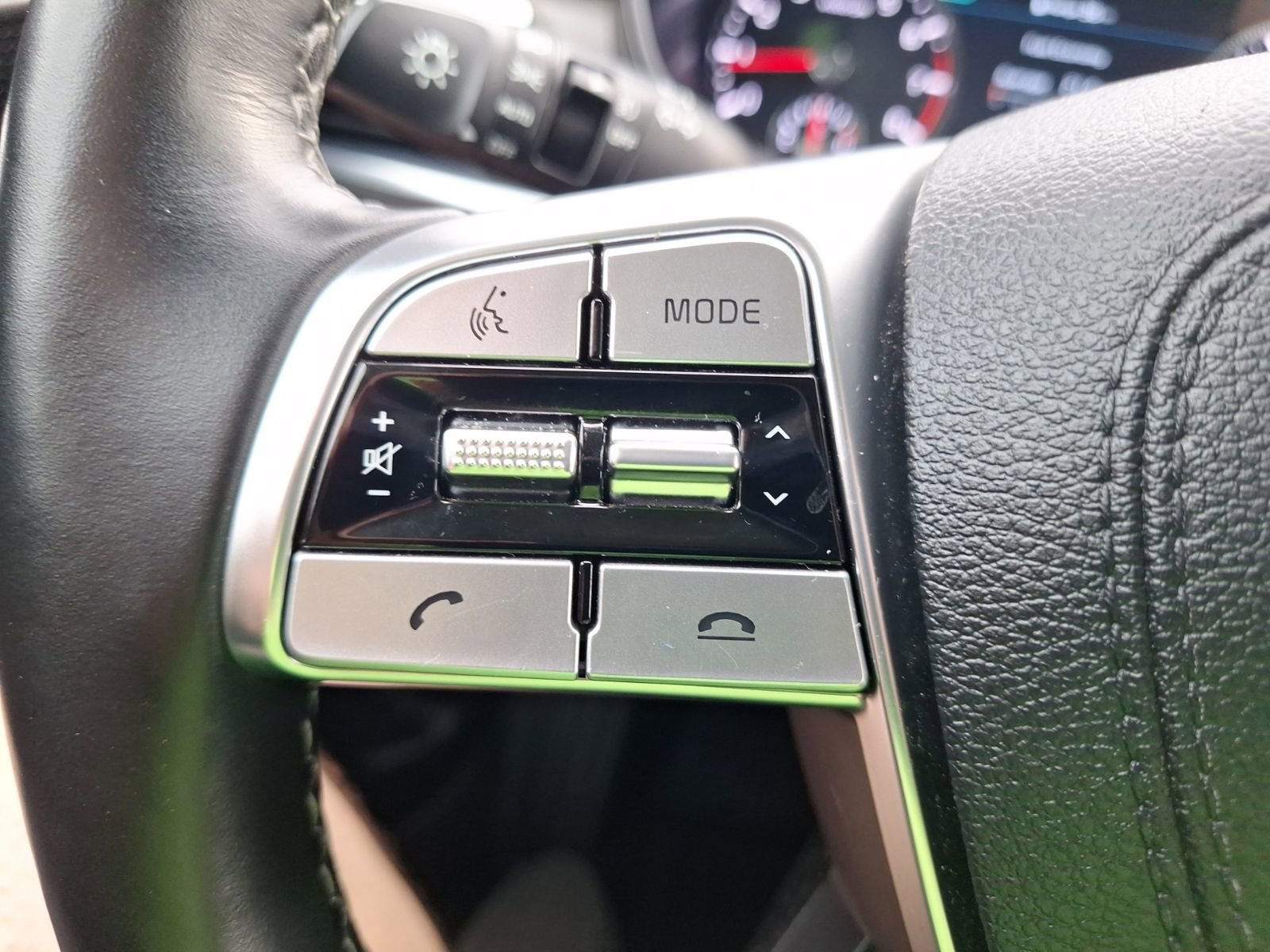 Used 2022 Kia Telluride SX w/ SX Prestige Package image 21