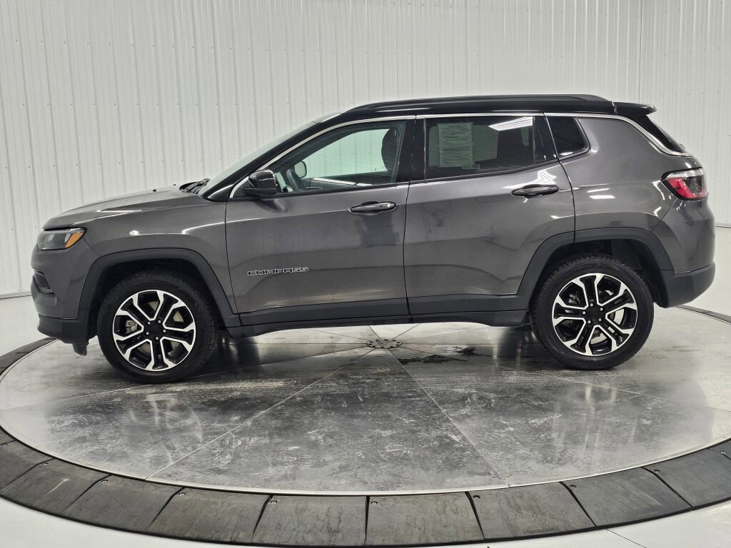 Used 2024 Jeep Compass Limited image 2