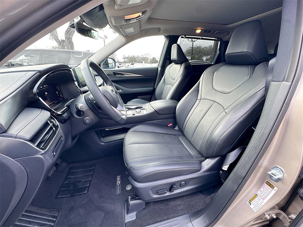 Used 2026 INFINITI QX60 Luxe w/ Cargo Package image 23