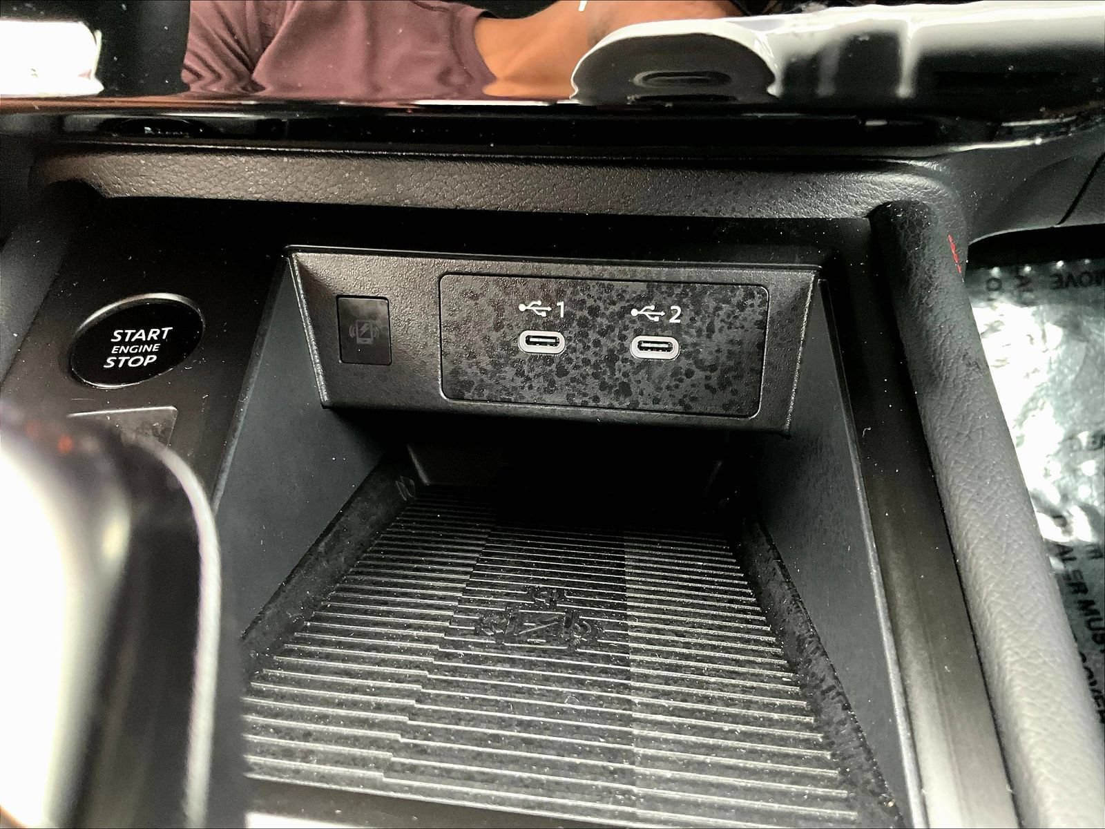 Certified 2025 Nissan Kicks SR AWD/4WD image 19