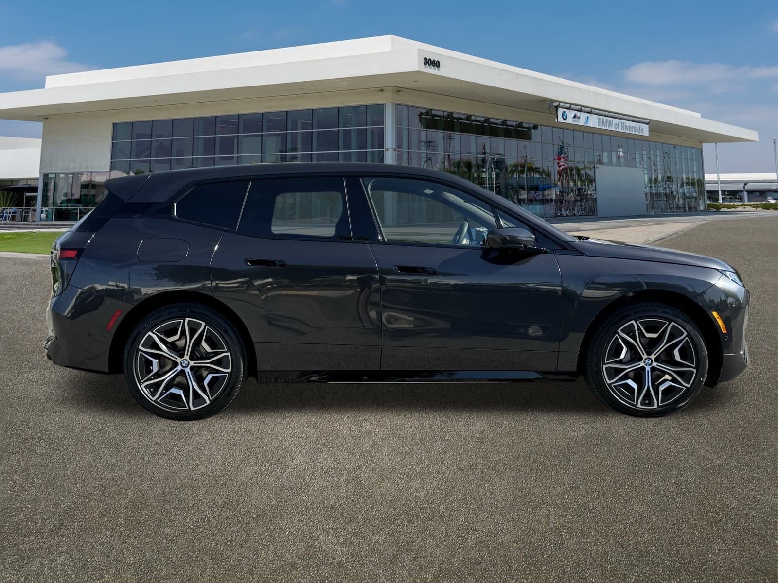 New 2026 BMW iX xDrive45 image 12