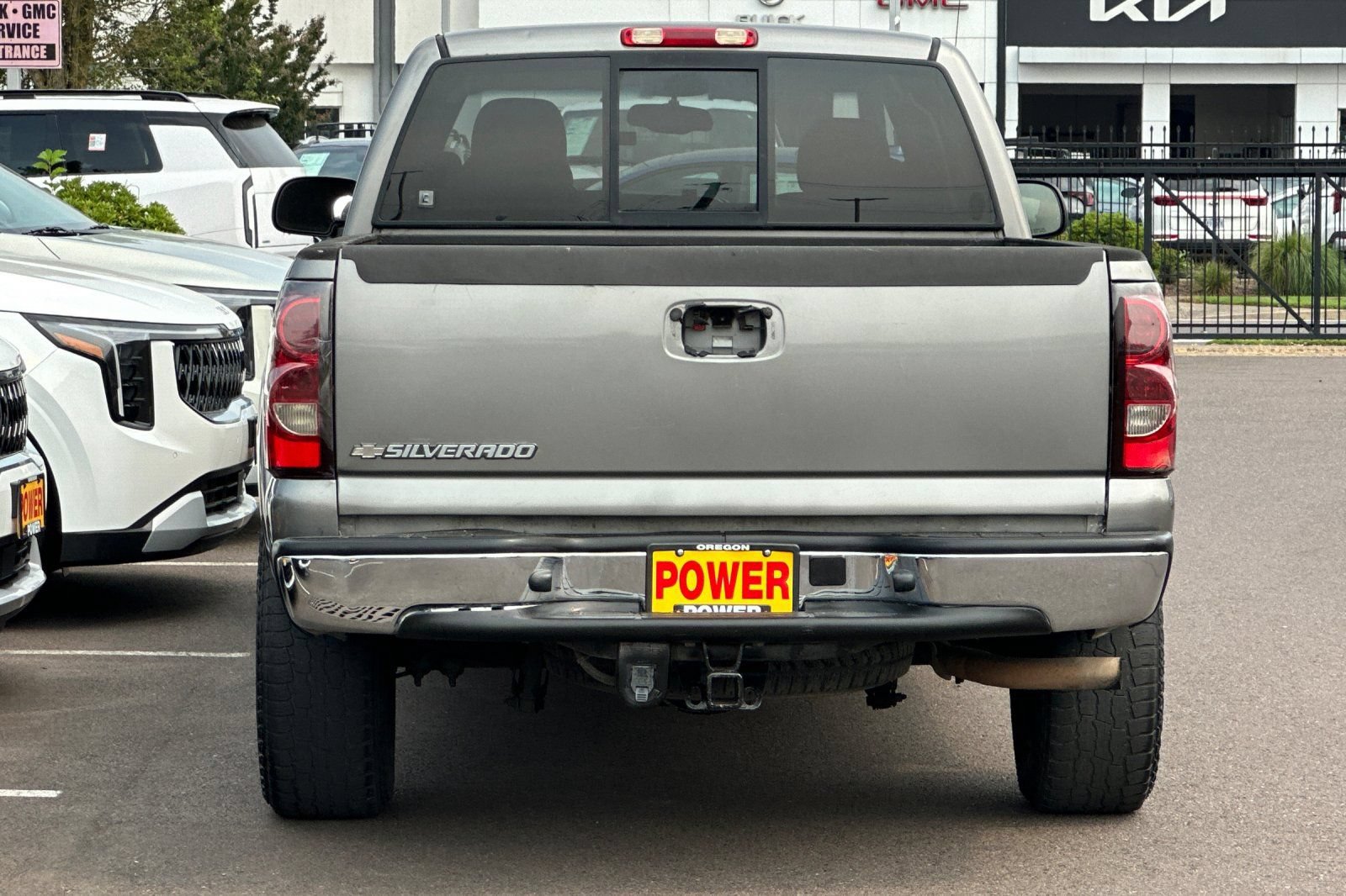 Used 2006 Chevrolet Silverado 1500 LT w/ Light Duty Power Package AWD/4WD image 4