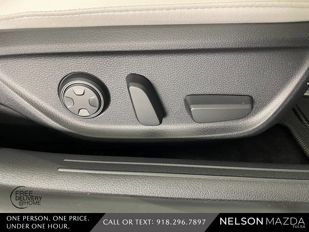 Used 2024 Genesis G70 3.3T Advanced w/ Sport Prestige Package image 50