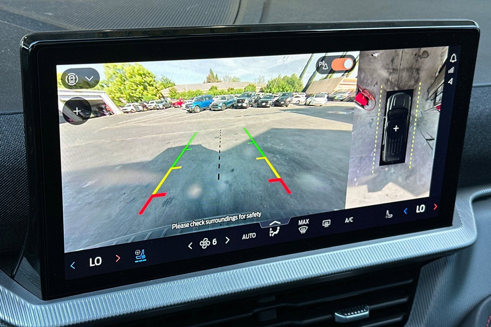 Used 2025 Ford Explorer ST image 17