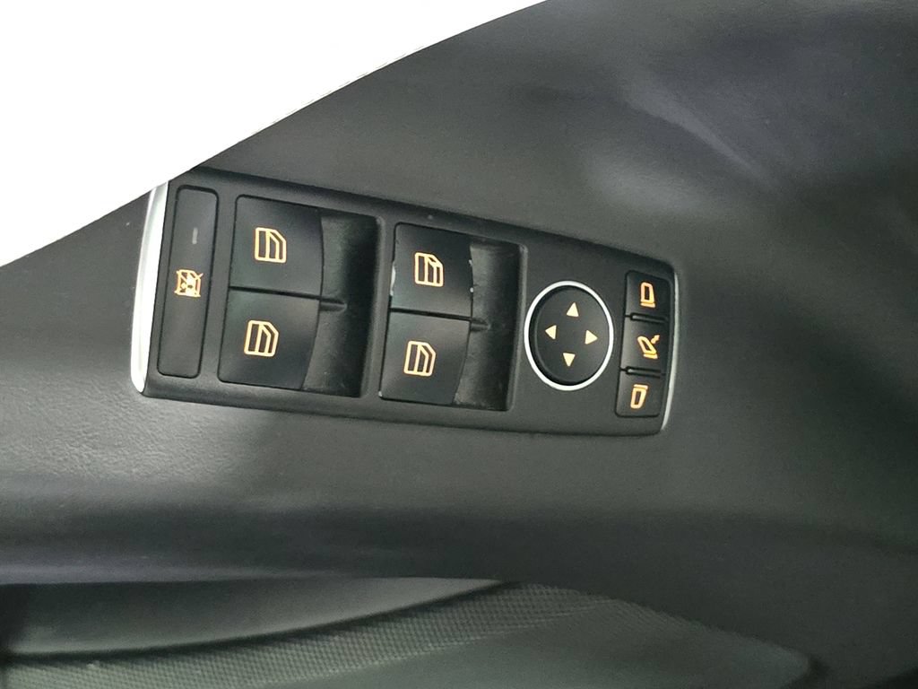 Used 2018 Tesla Model X 75D AWD/4WD image 21