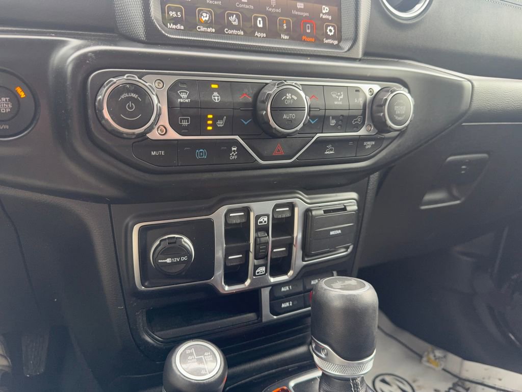 Used 2023 Jeep Wrangler Unlimited Sahara w/ Cold Weather Group image 20