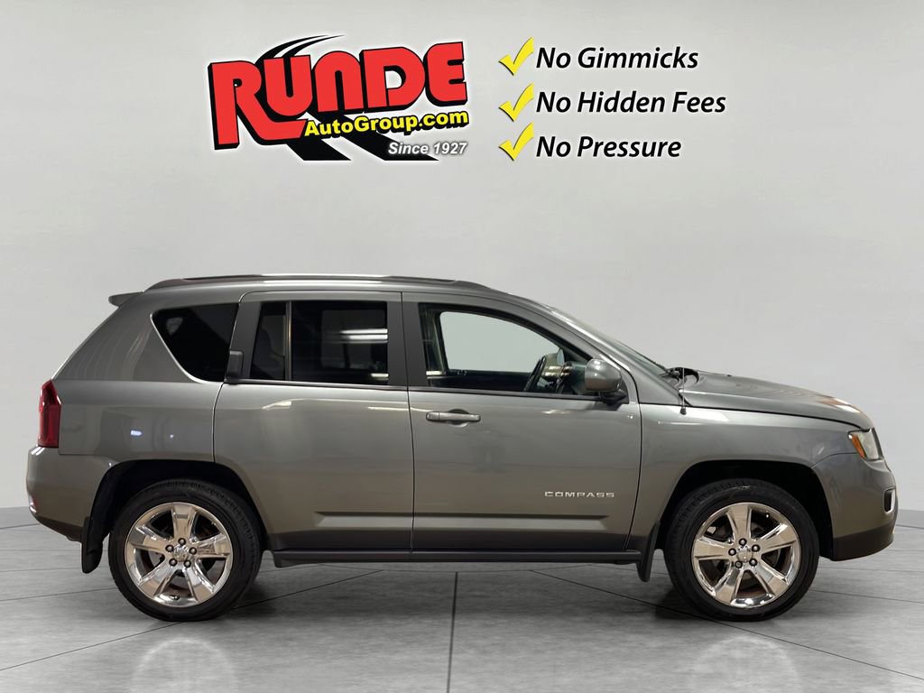 Used 2014 Jeep Compass Limited w/ Sun/Sound Group AWD/4WD image 7