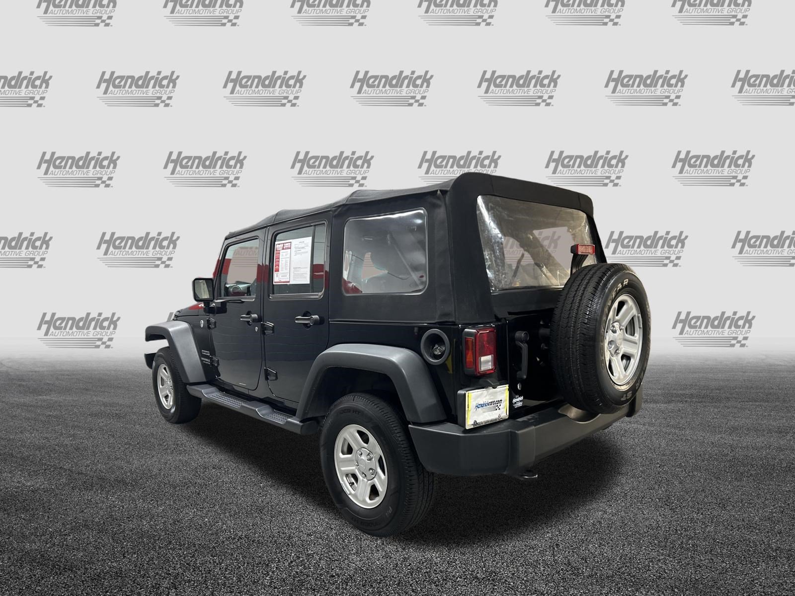 Used 2017 Jeep Wrangler Unlimited Sport w/ Connectivity Group AWD/4WD image 8