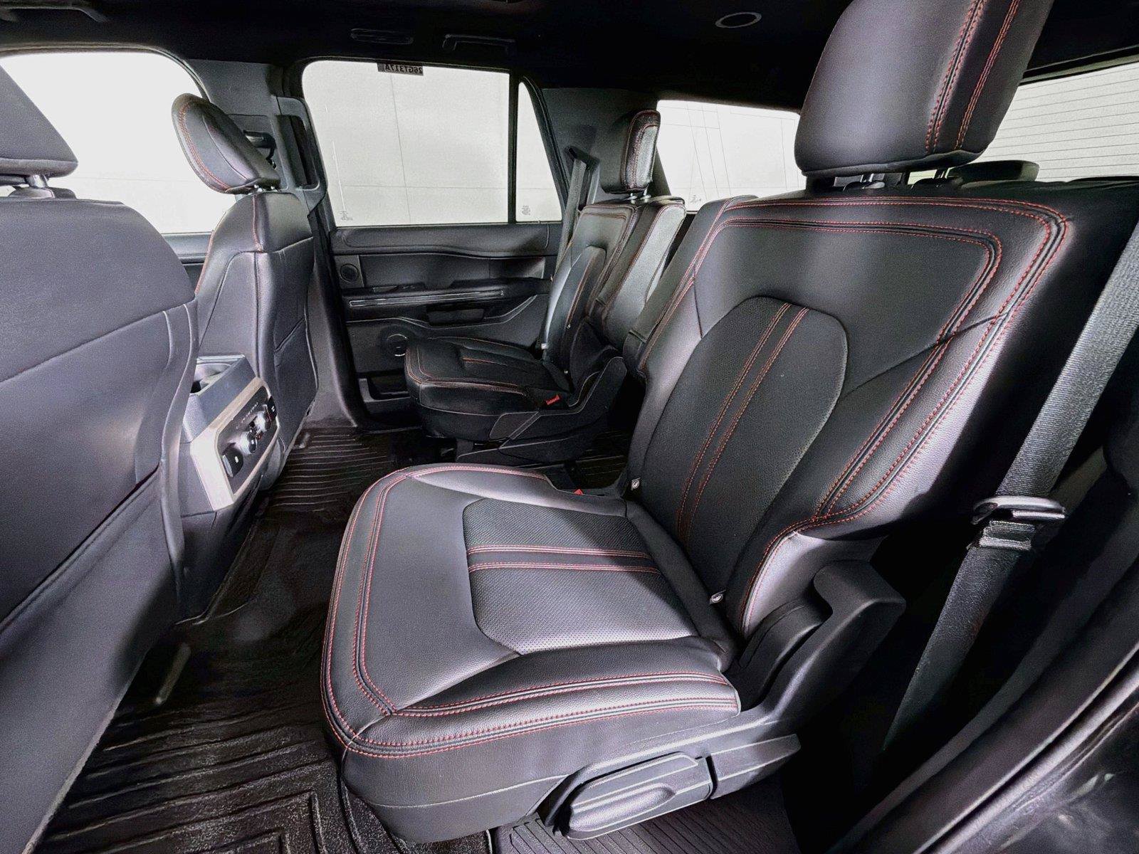 Used 2024 Ford Expedition Limited AWD/4WD image 26
