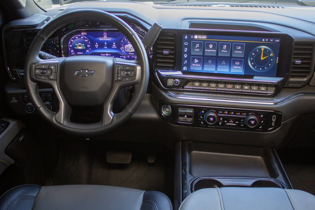 Used 2024 Chevrolet Silverado 2500 ZR2 AWD/4WD image 13