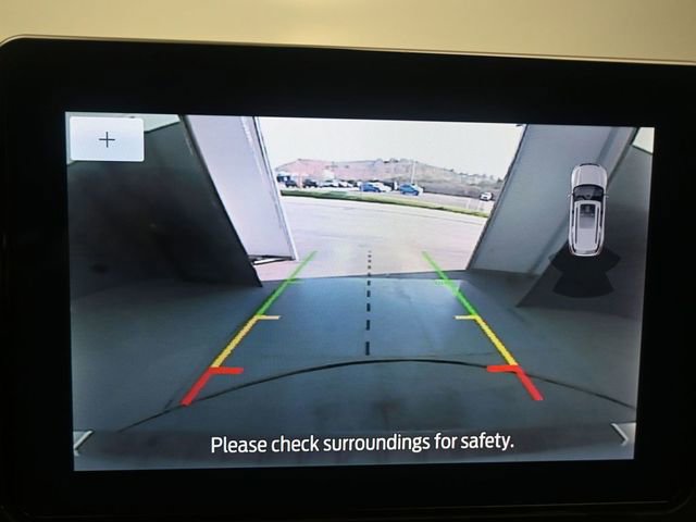 Used 2022 Ford Explorer XLT image 17