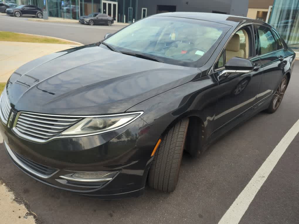 Used 2013 Lincoln MKZ FWD image 4