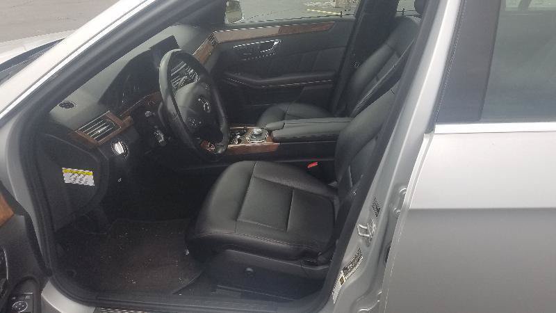 Used 2010 Mercedes-Benz E 350 4MATIC Sedan image 13