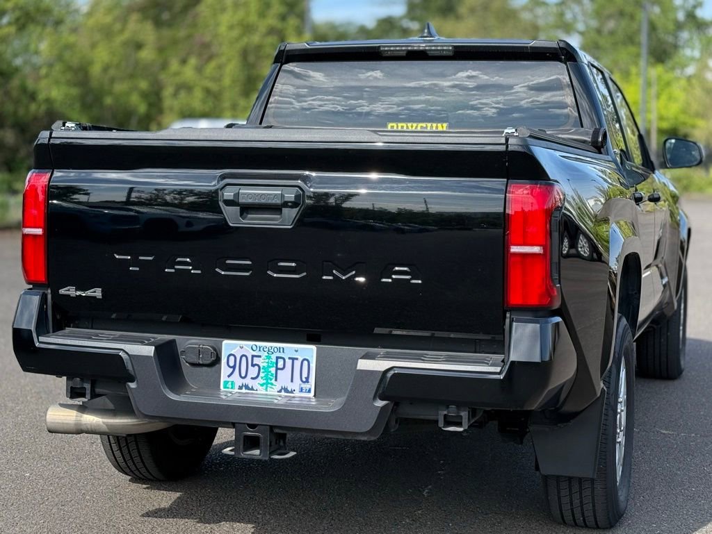 Used 2024 Toyota Tacoma SR5 AWD/4WD image 5