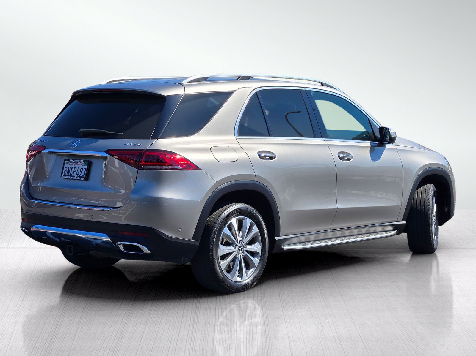 Used 2020 Mercedes-Benz GLE 350 4MATIC image 4