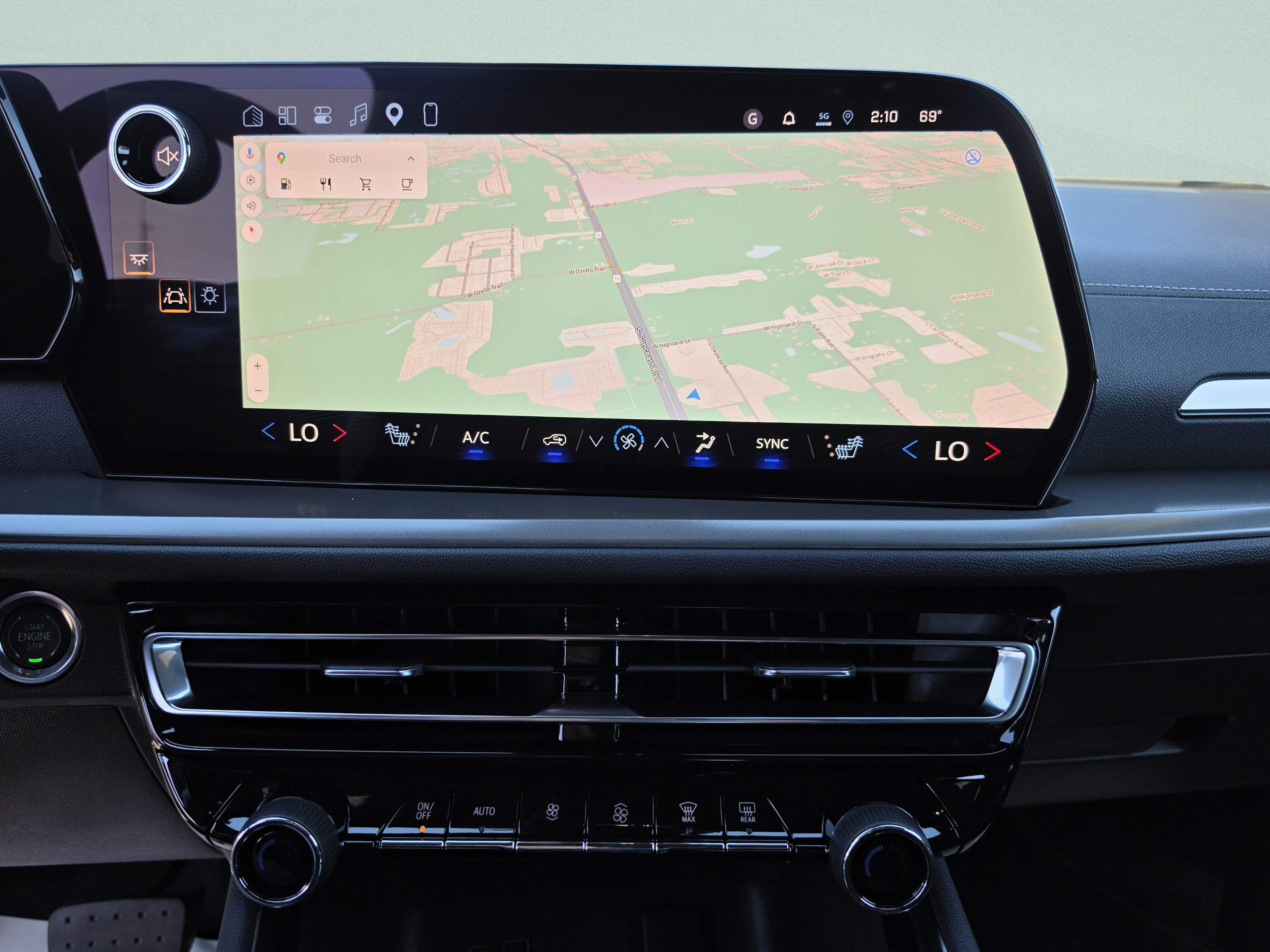 New 2027 Chevrolet Traverse LT w/ Driver Confidence Package FWD image 27