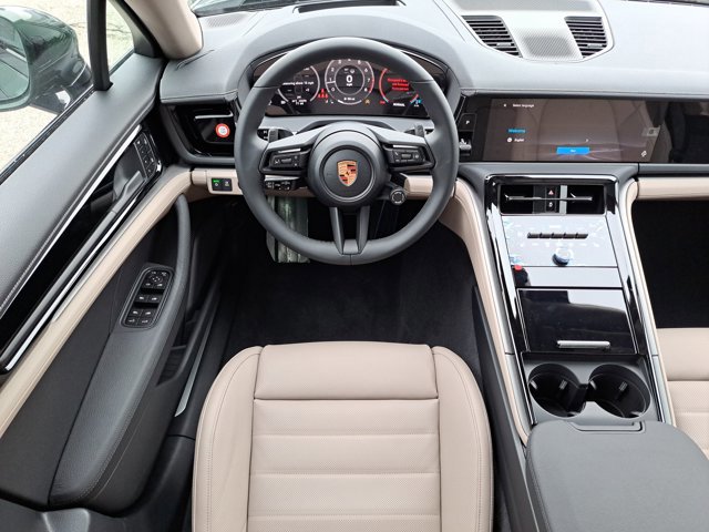 New 2026 Porsche Panamera 4 image 17