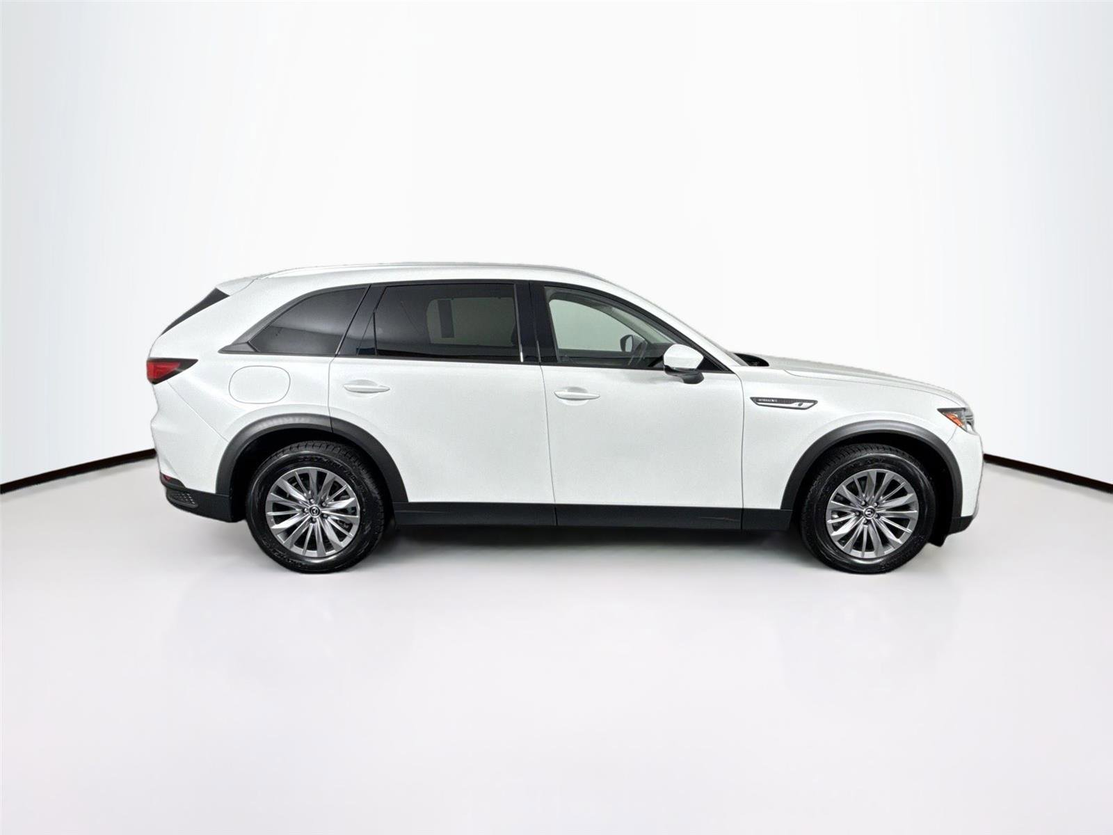 Used 2024 MAZDA CX-90 Plug-In Hybrid w/ Preferred AWD/4WD image 11