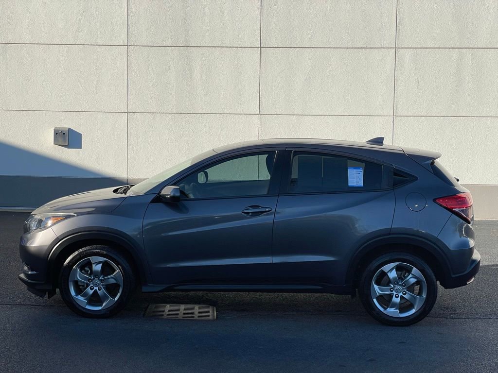 Certified 2017 Honda HR-V LX image 2
